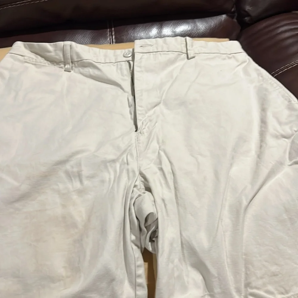 American Eagle size 35 men’s shorts - Picture 2 of 3